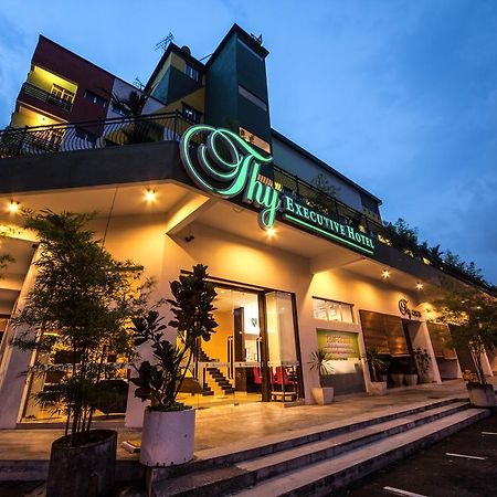Thy Executive Hotel Johor Bahru Zewnętrze zdjęcie