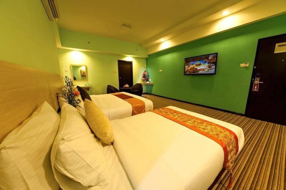 Thy Executive Hotel Johor Bahru Zewnętrze zdjęcie